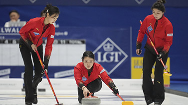 更是对双方 更是对双方